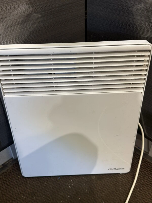 Thermor CH-MECA (4) elektriskais sildītājs 750 W