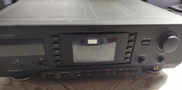 Philips cassette deck