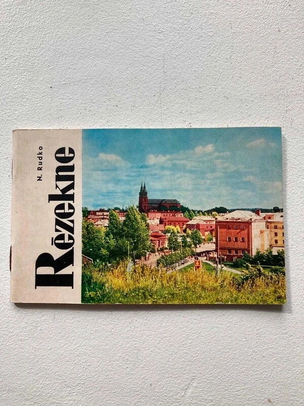 Oriģināls 1974. gada ceļvedis pa  Rēzekni.