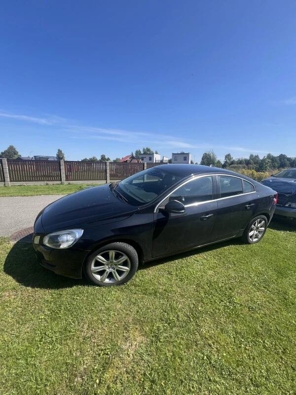 Volvo S60 sedans automātiskā