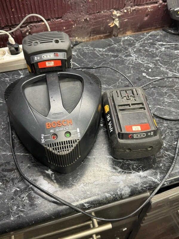 Bosch AL 3640 CV 36V laadija ja 2.6Ah aku, kasutatud