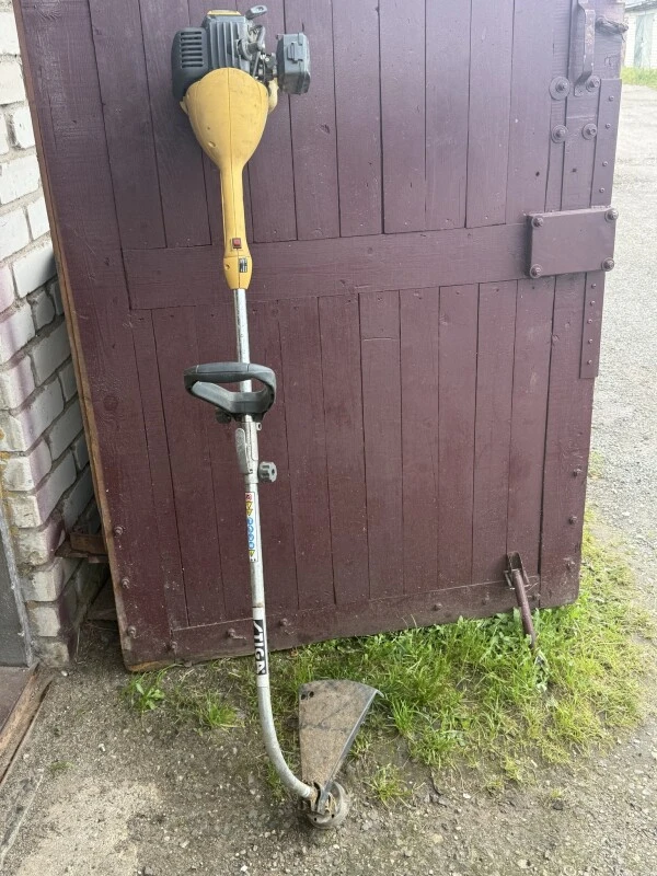 Stiga ST 210 bensiinitrimmer 22 cc